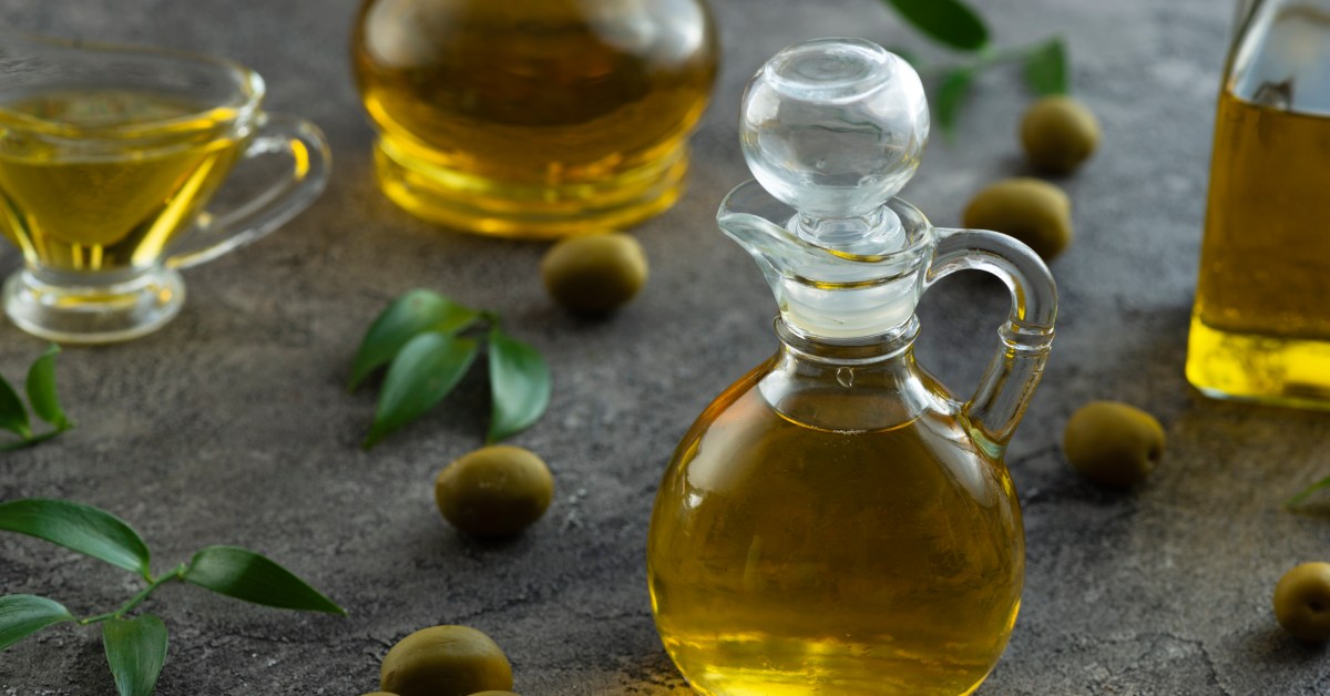 روغن زیتون برای تقویت ابرو